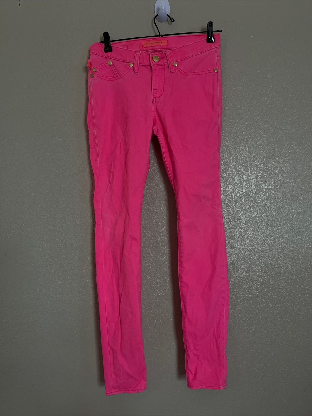 Rock & Republic Neon Pink Skinny Jeans size 6 for women’s
